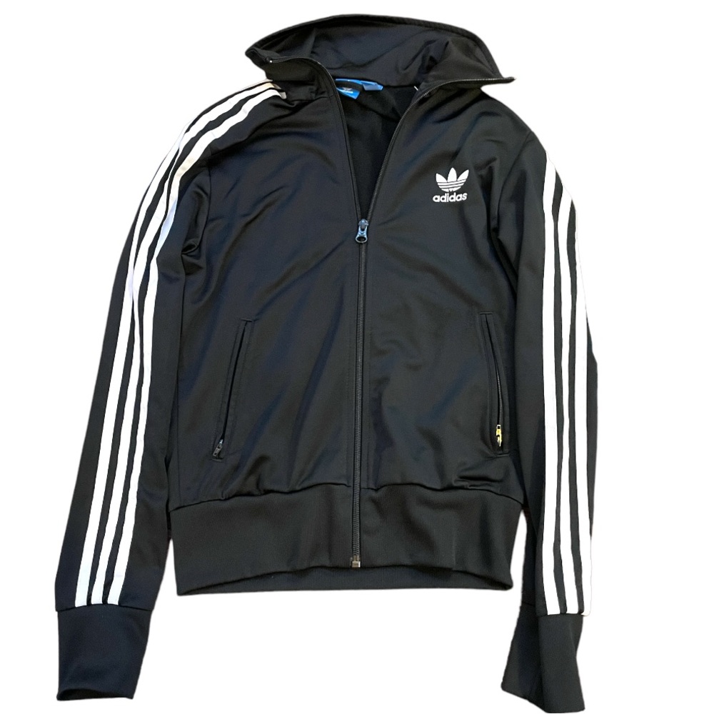 WHITE STRIPED ADIDAS JACKET🤍🤍